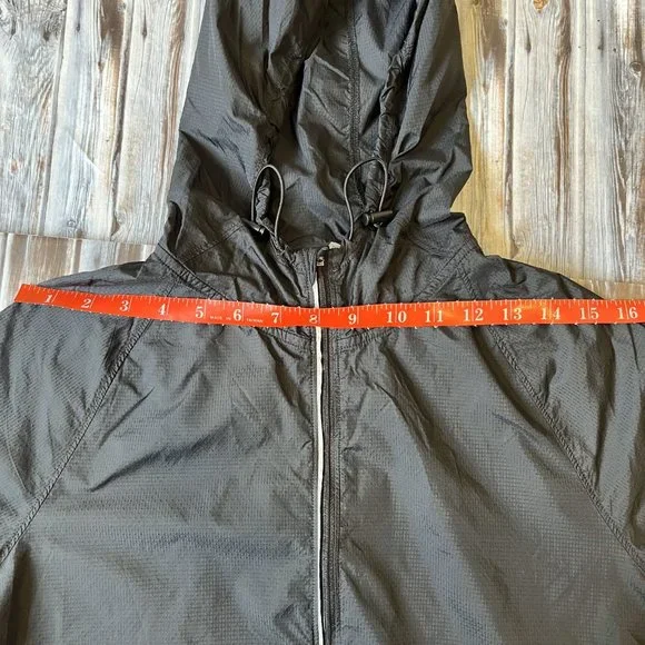 Champion C9 Women's Black Cycling Windbreaker with Hood, Small - Picture 7 of 10